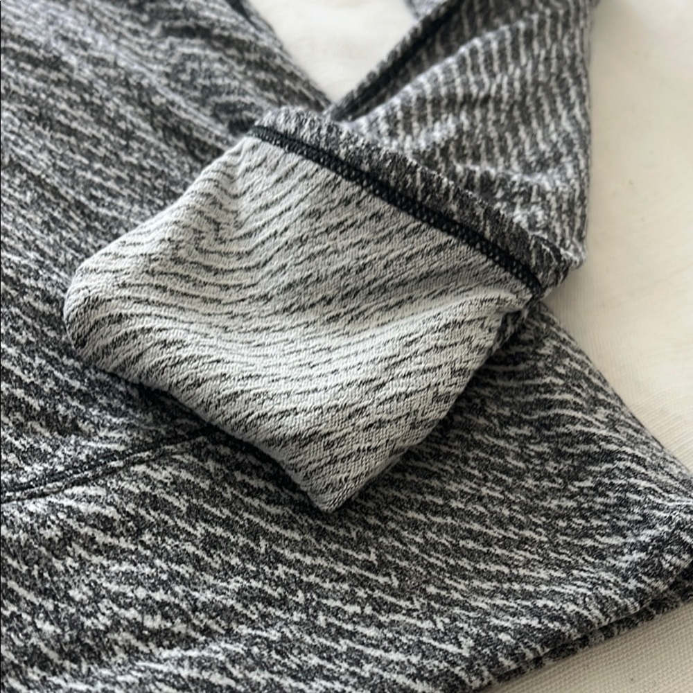 Lululemon Athletica Gray Long Sleeve Athletic Top - Picture 5 of 12